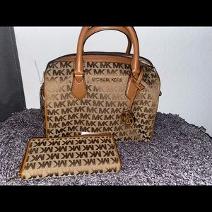 New Michael kits handbag and wallet!